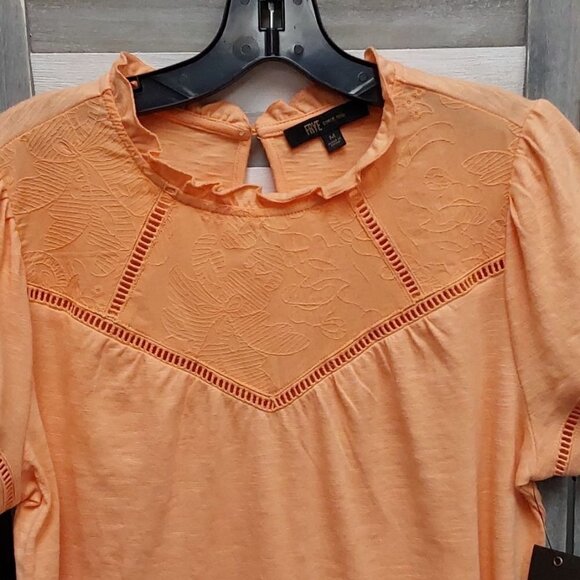 Embroidered Yoke Tee | Frye | Medium - Picture 5 of 13